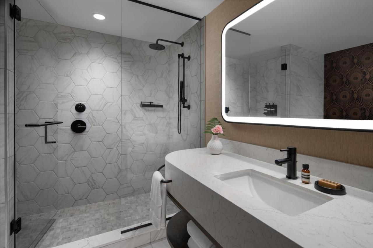 The Dorian, Autograph Collection Hotel YYC Екстериор снимка