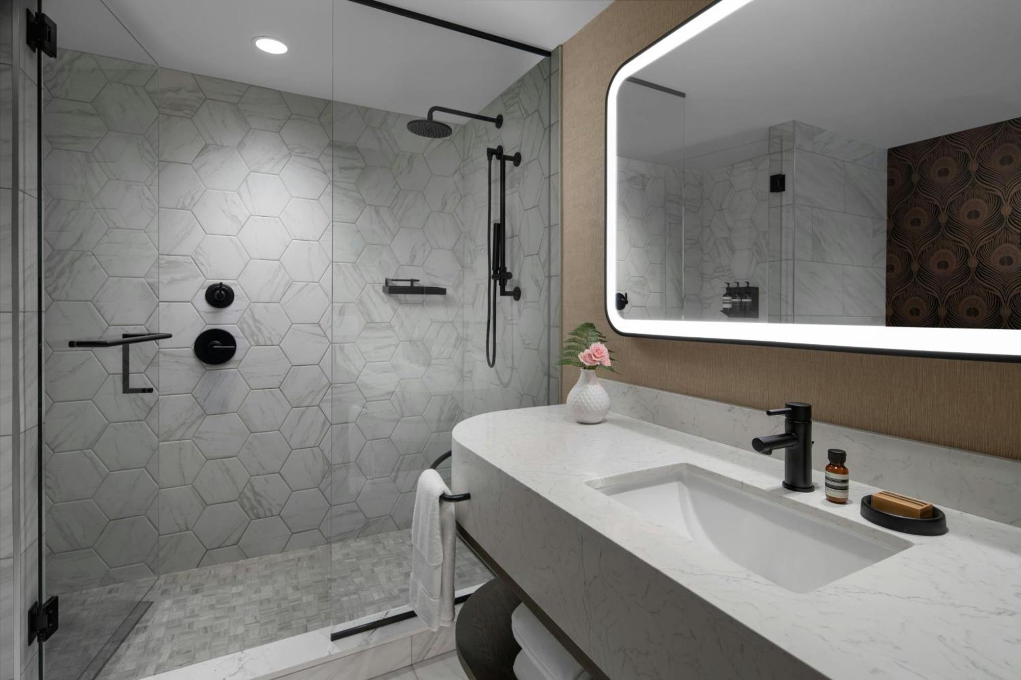 The Dorian, Autograph Collection Hotel YYC Екстериор снимка